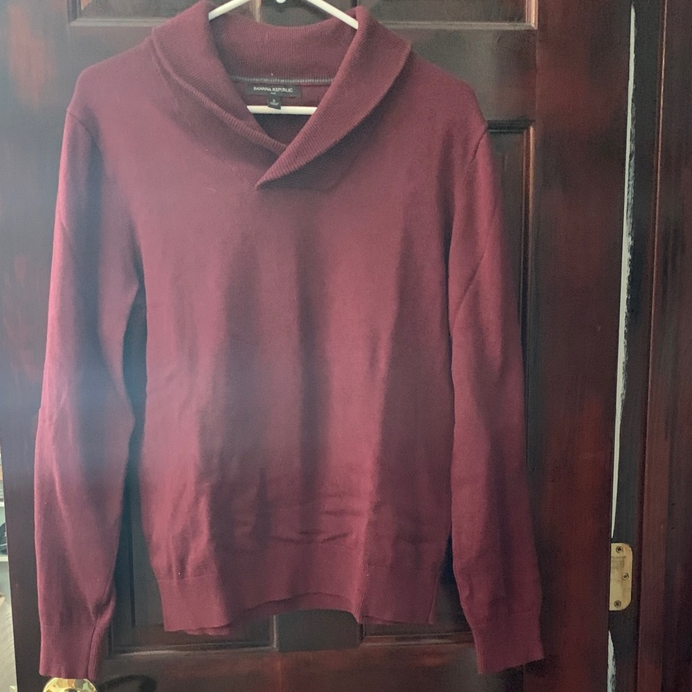 Banana Republic Burgundy Men’s Sweater